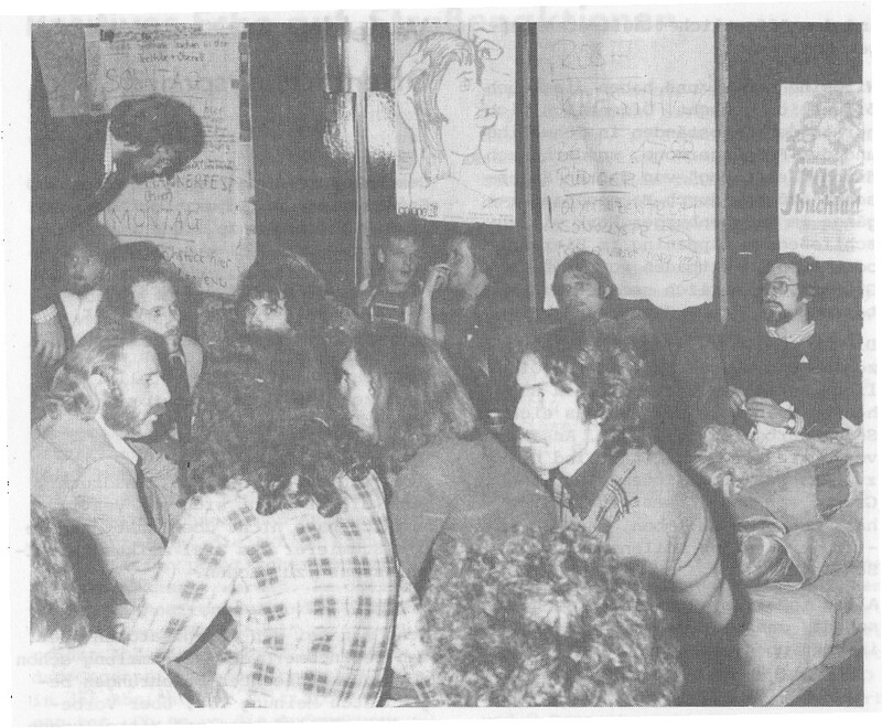 Innenaufnahme der Teestube Am Glockenbach, 1976