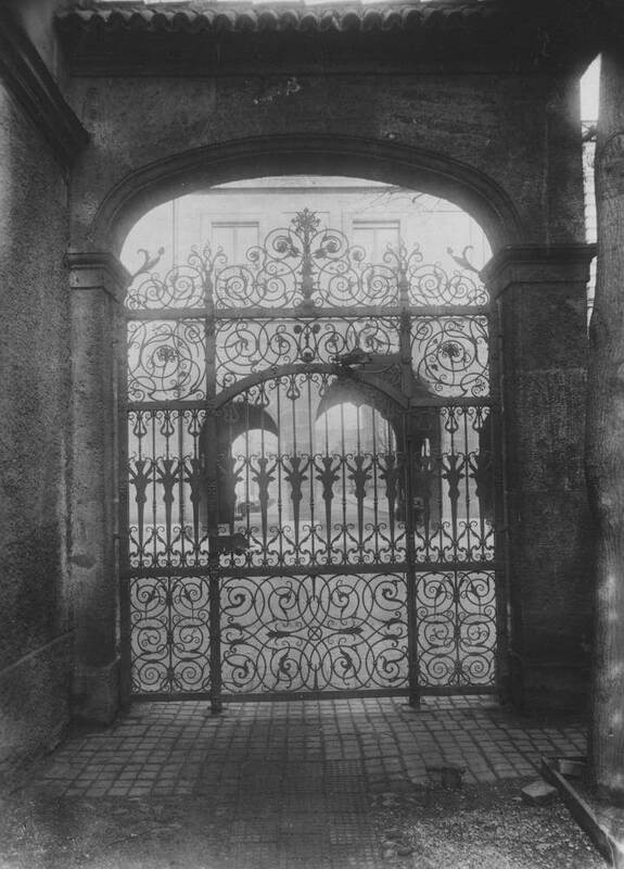 Eingang zu Paul Hoeckers letztem Wohnhaus in München, Fotografie von 1918