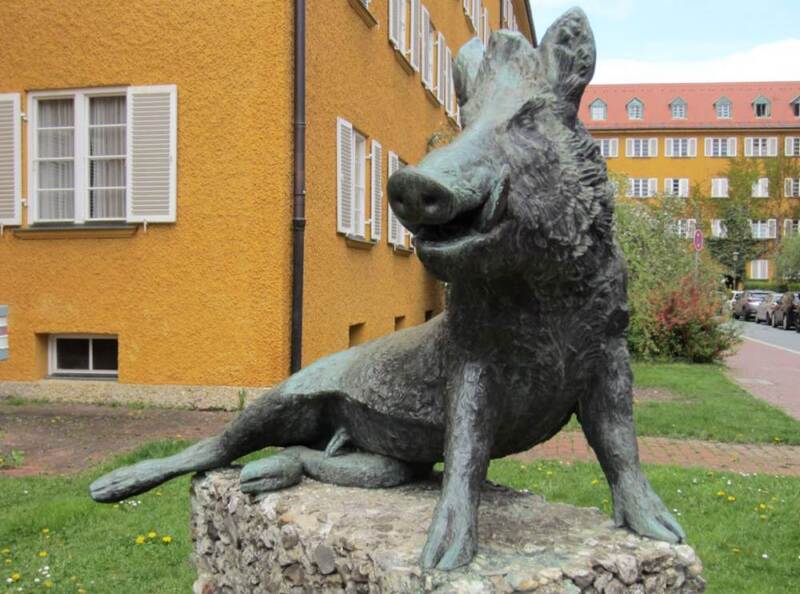 Martin Mayer: "Sitzender Keiler", 2023