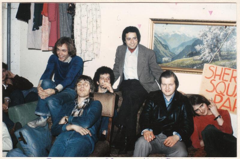 Innenaufnahme der Teestube Am Glockenbach, 1976