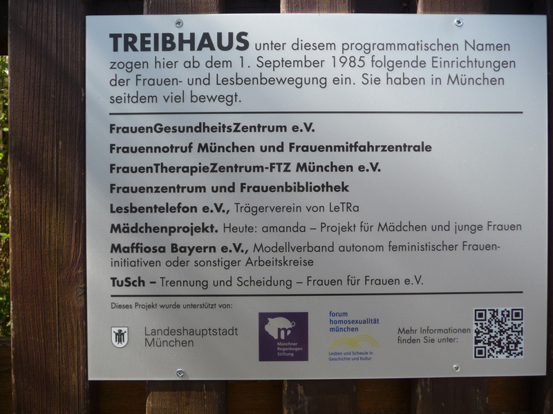 Gedenktafel zum „Treibhaus“ in der Güllstraße 3